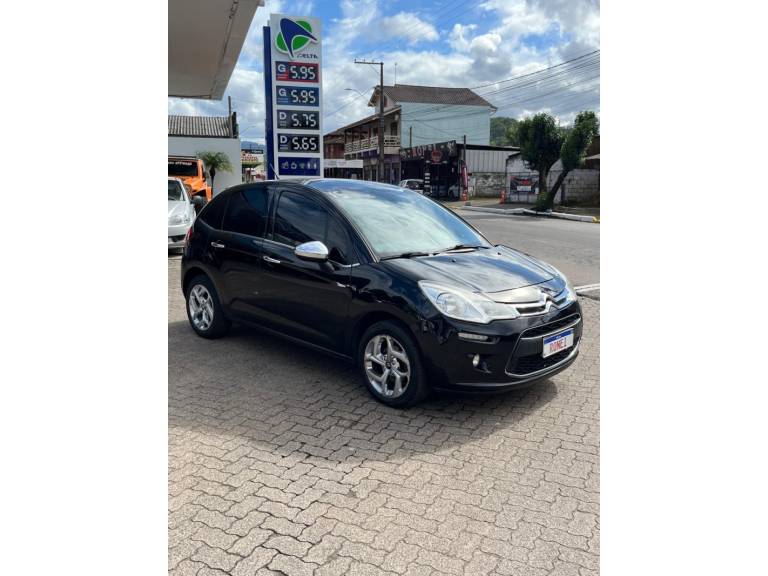 CITROËN - C3 - 2014/2015 - Preta - R$ 46.900,00