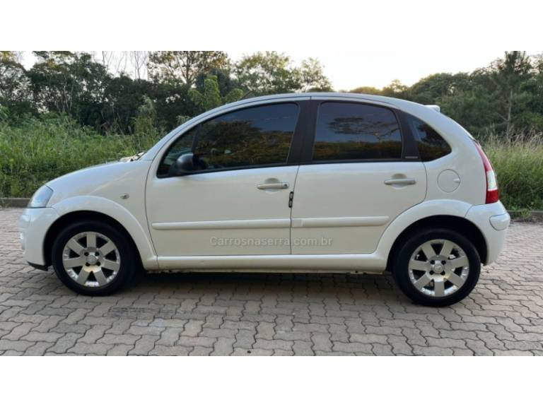 CITROËN - C3 - 2011/2012 - Branca - R$ 31.900,00