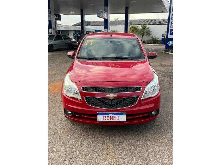 CHEVROLET - AGILE - 2010/2011 - Vermelha - R$ 39.900,00