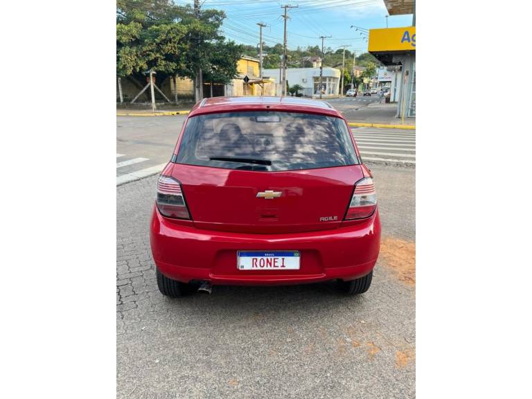 CHEVROLET - AGILE - 2010/2011 - Vermelha - R$ 39.900,00