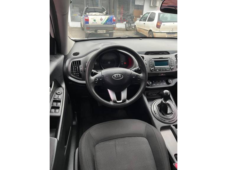 KIA MOTORS - SPORTAGE - 2012/2013 - Branca - R$ 71.900,00