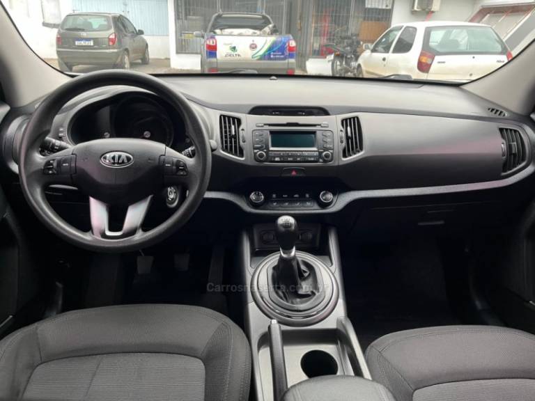 KIA MOTORS - SPORTAGE - 2012/2013 - Branca - R$ 72.000,00