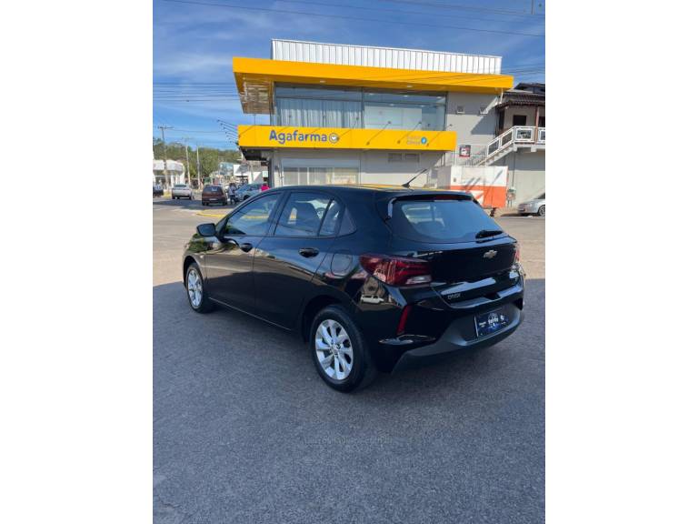 CHEVROLET - ONIX - 2021/2022 - Preta - R$ 75.900,00
