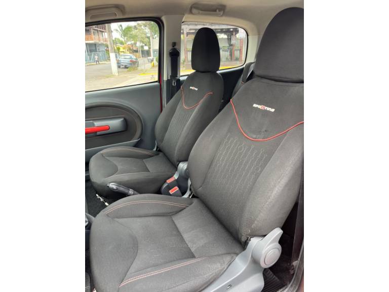 FIAT - UNO - 2011/2012 - Vermelha - R$ 39.900,00