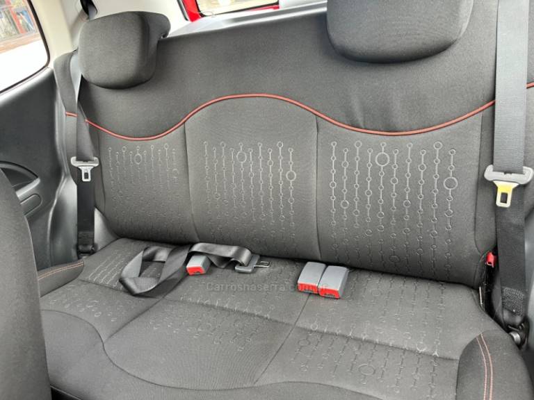 FIAT - UNO - 2011/2012 - Vermelha - R$ 39.900,00