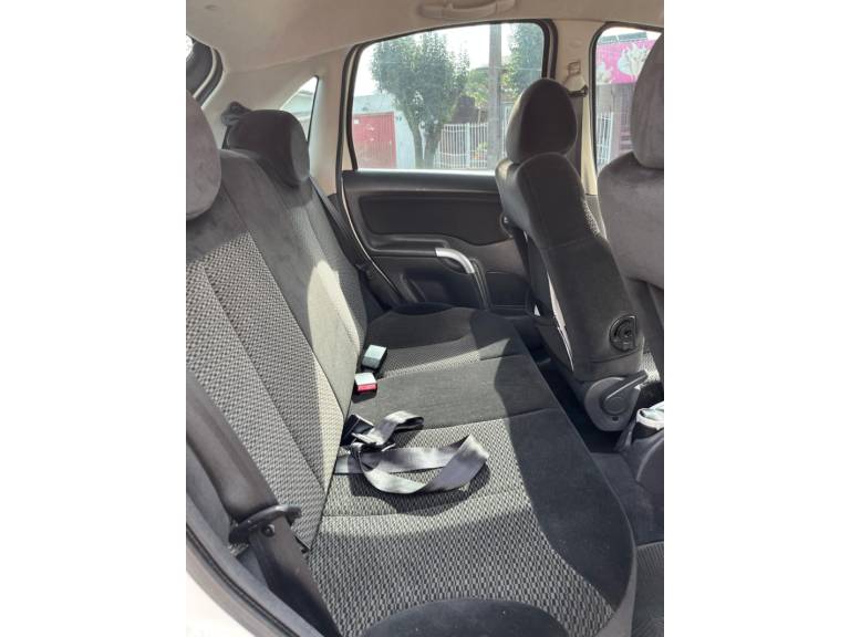 CITROËN - C3 - 2011/2012 - Branca - R$ 31.900,00