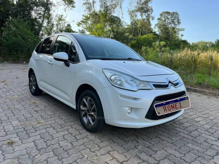 CITROËN - C3 - 2014/2014 - Branca - R$ 45.900,00