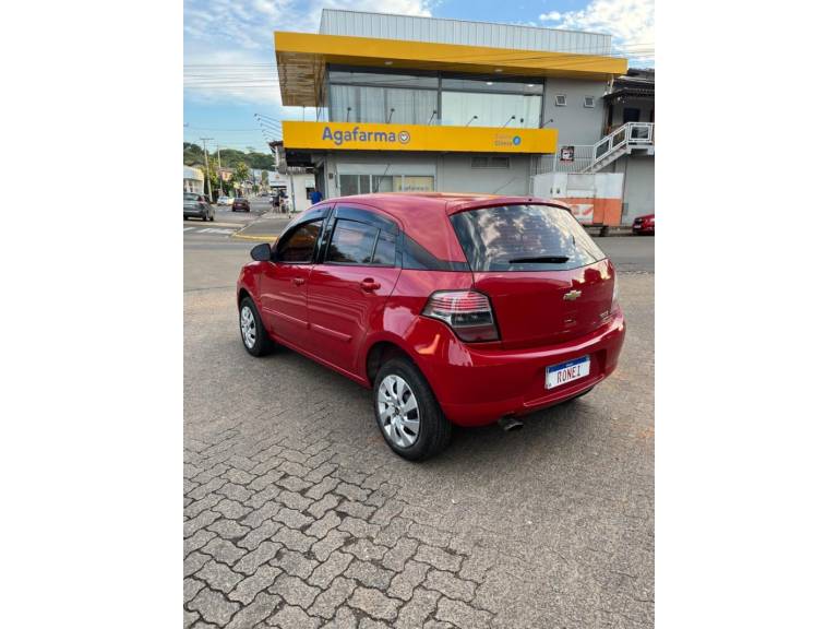 CHEVROLET - AGILE - 2010/2011 - Vermelha - R$ 39.900,00