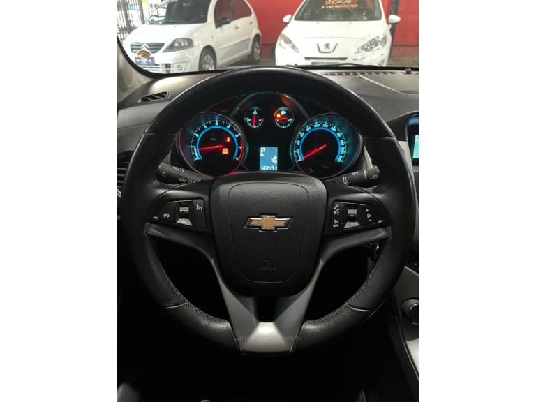 CHEVROLET - CRUZE - 2013/2013 - Preta - R$ 62.000,00