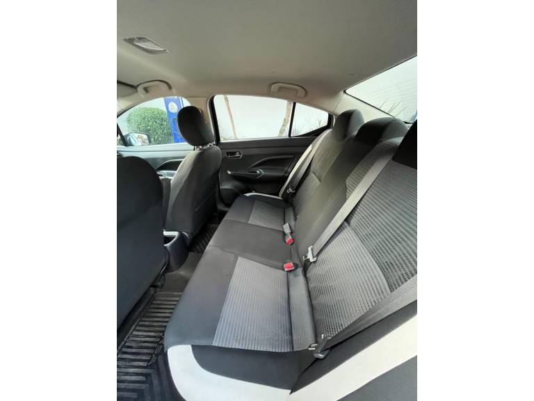 NISSAN - VERSA - 2021/2022 - Preta - R$ 84.900,00