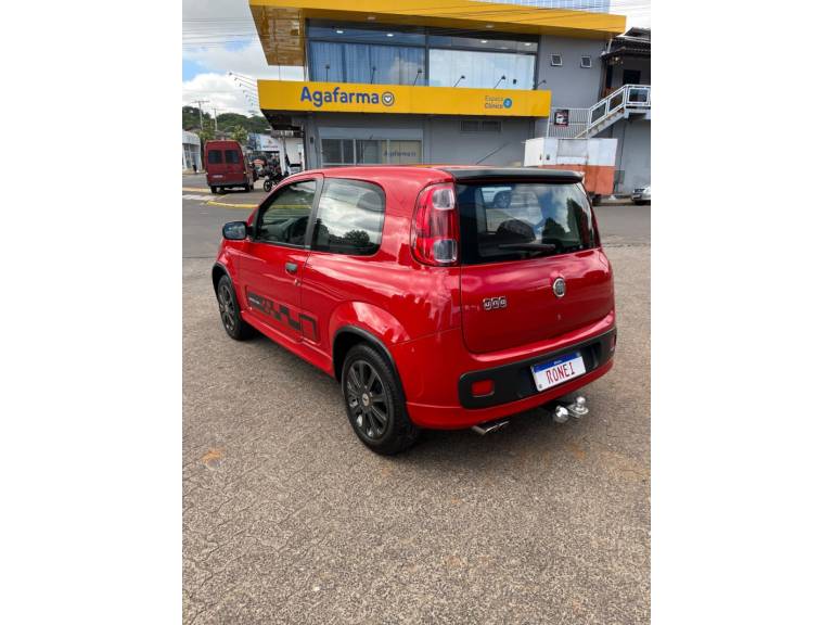 FIAT - UNO - 2011/2012 - Vermelha - R$ 39.900,00